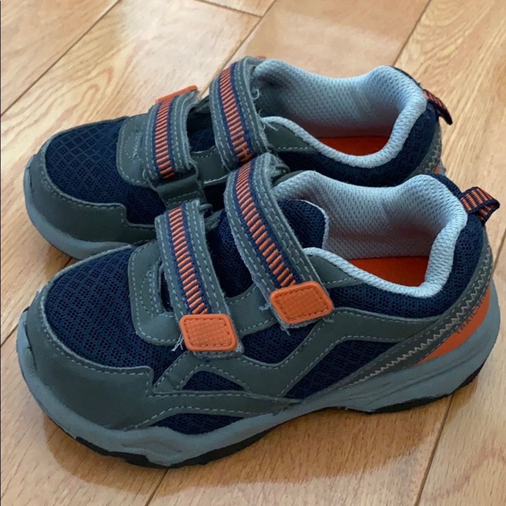Carter’s sneakers - Picture 2 of 4